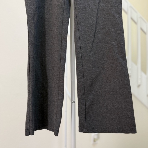 NWOT Style & Co Dark Gray Comfortable and Stylish Flared Pants Size XL - Picture 4 of 9
